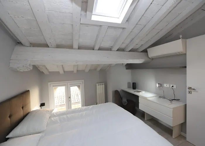 Loggia Del Tenore مودينا